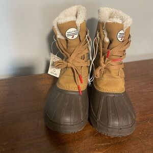 Nautica Tan/Brown Lace-Up Boots